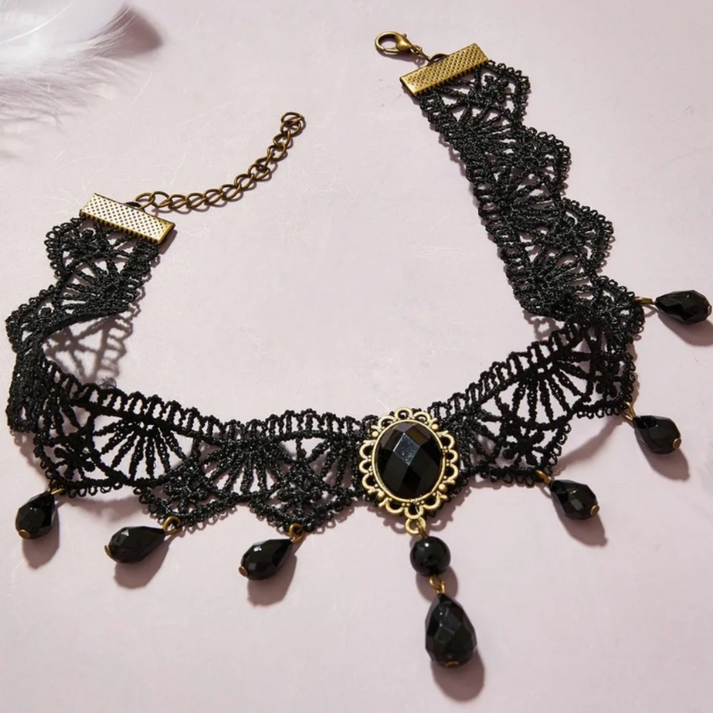 Black Lace Necklace Retro Gothic Crystal Necklace Choker